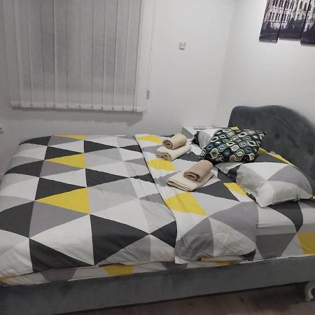 Tid Apartman Arandelovac Zewnętrze zdjęcie